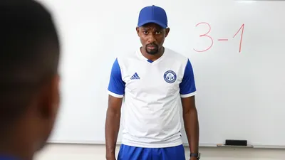 Marumo Gallants FC head coach Phuti Mohafe apologises to the team after a 3-1 defeat to Stellenbosch FC