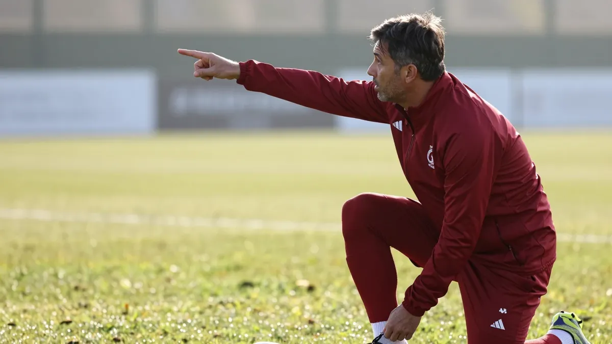 Ronnie Kanalelo has officially begun work as Marumo Gallants head coach, a move his former club African Stars are...