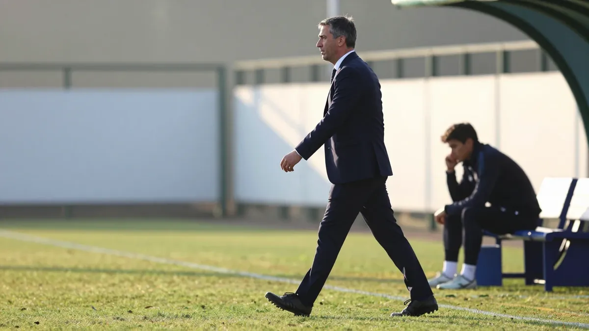 Dimitar Pantev says his move to Marumo Gallants fell through due to 'too many differences' after face-to-face talks, and...